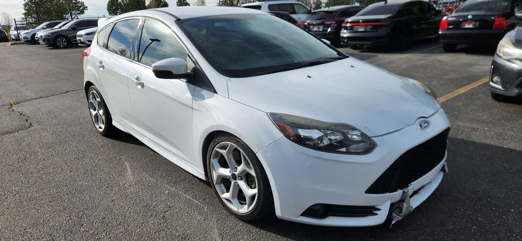 2014 Ford Focus 5 Door Hatch ST's photo