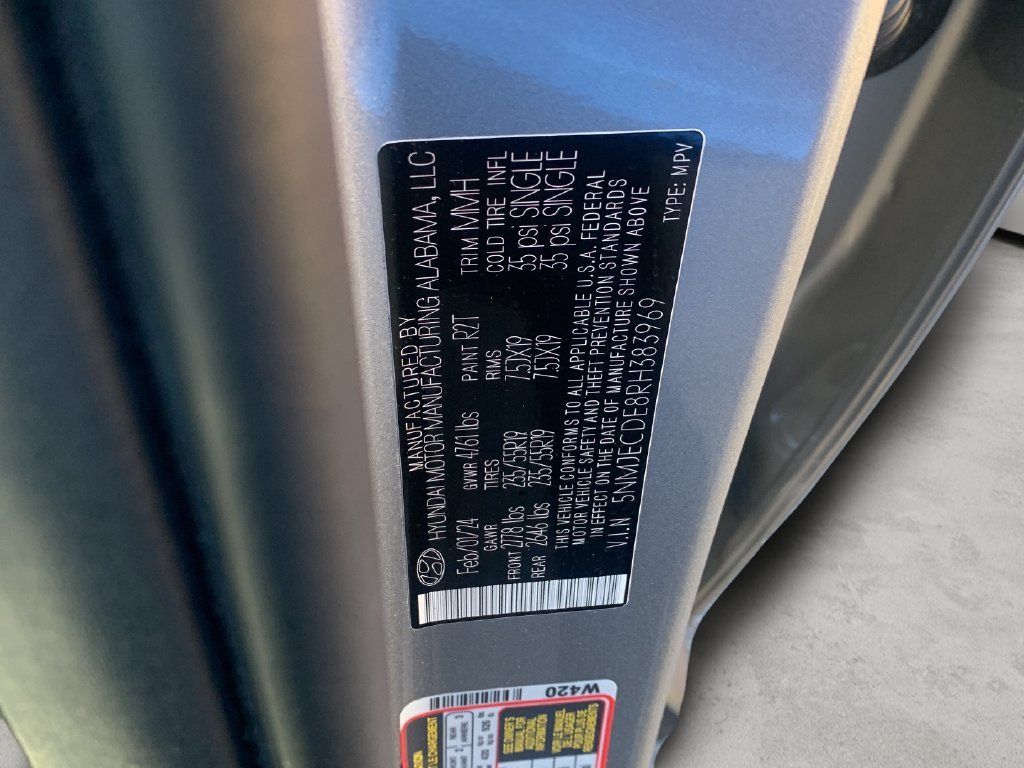 Certified Used 2024 Shimmering Silver Hyundai Limited image 47