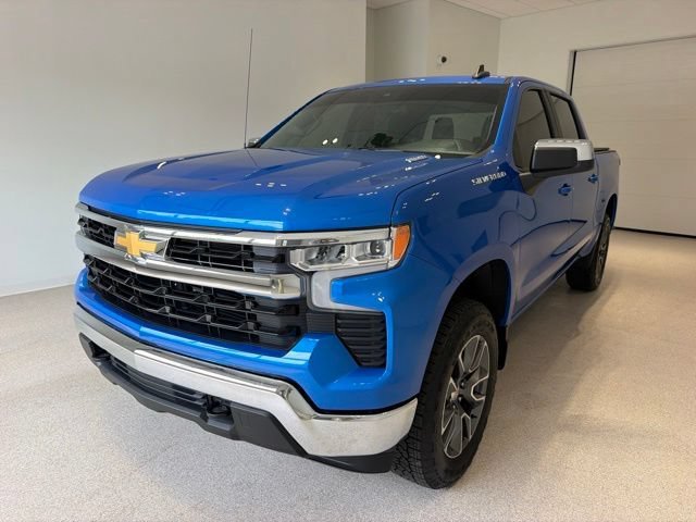 2025 Chevrolet Silverado 1500 LT - Photo 3