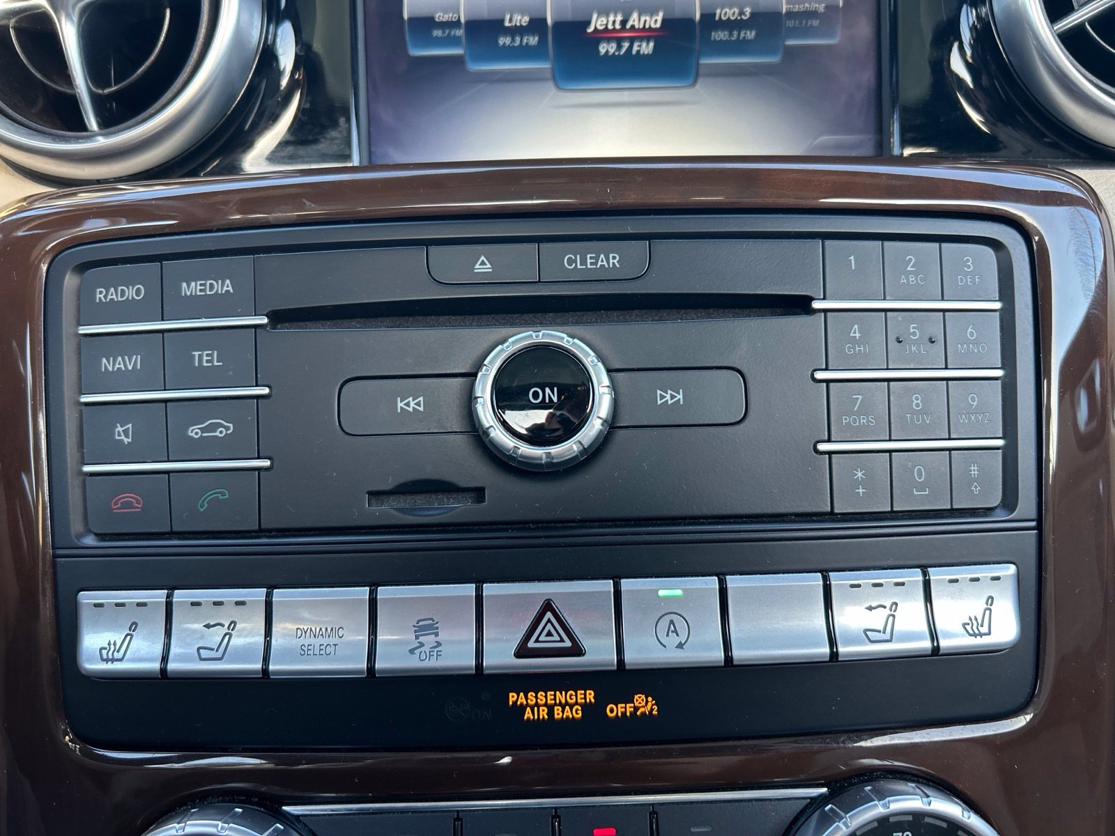 Used 2020 White Mercedes-Benz SLC 300 image 29