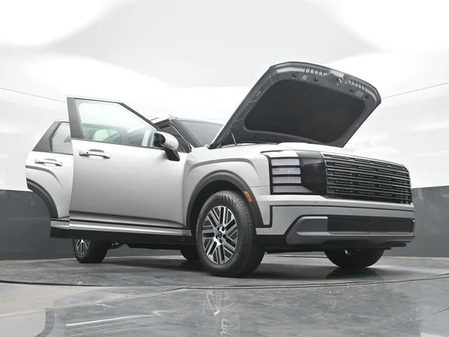 New 2026 Silver Hyundai SEL image 32