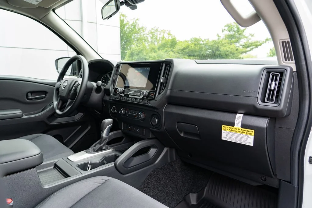 New 2026 Glacier White Nissan Crew Cab S image 28