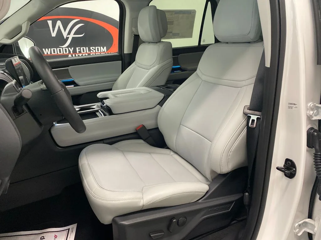 New 2027 Star White Metallic Tri-Coat Ford MAX Platinum image 16