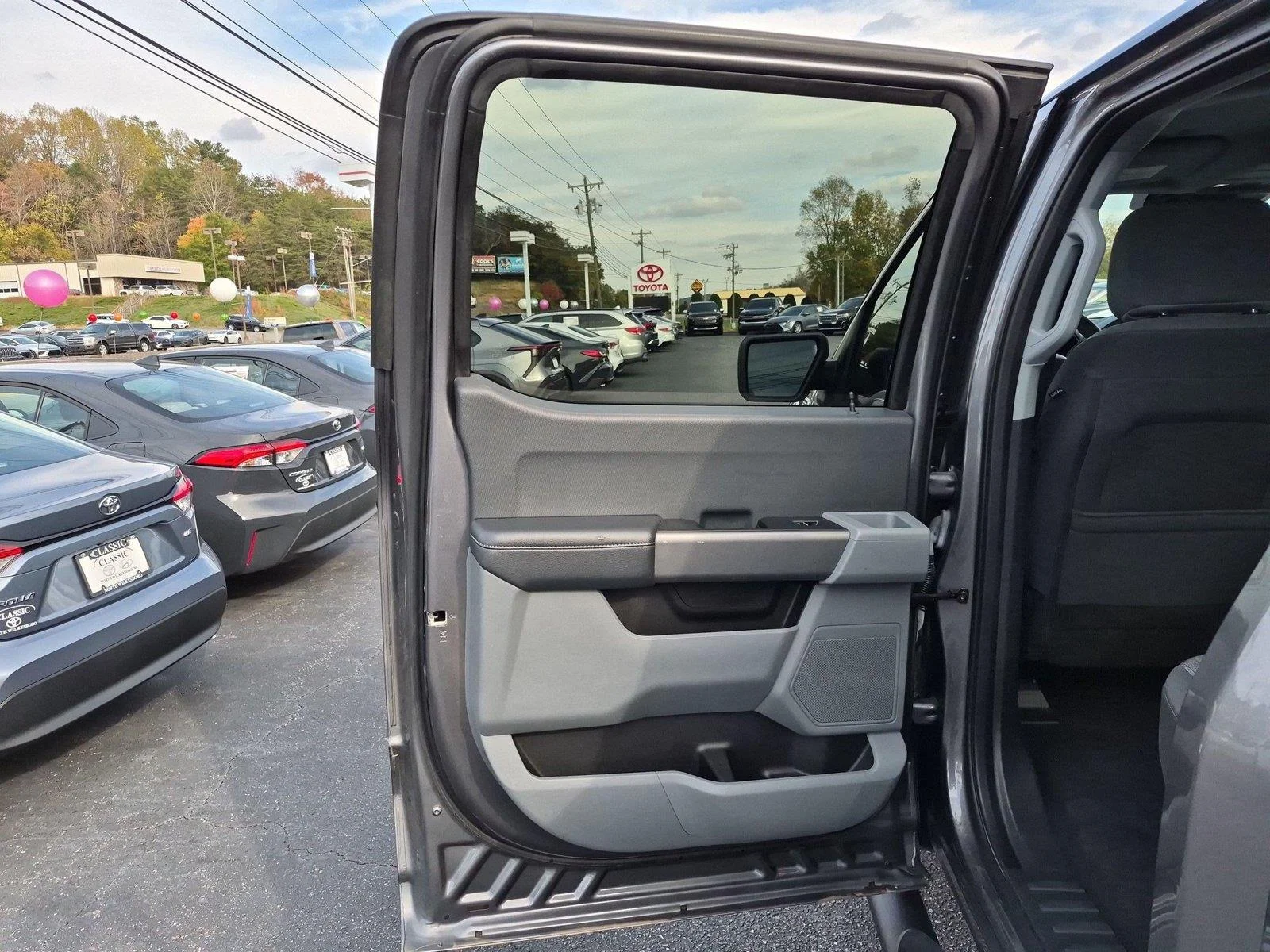 Used 2023 Carbonized Gray Metallic Ford XLT image 28
