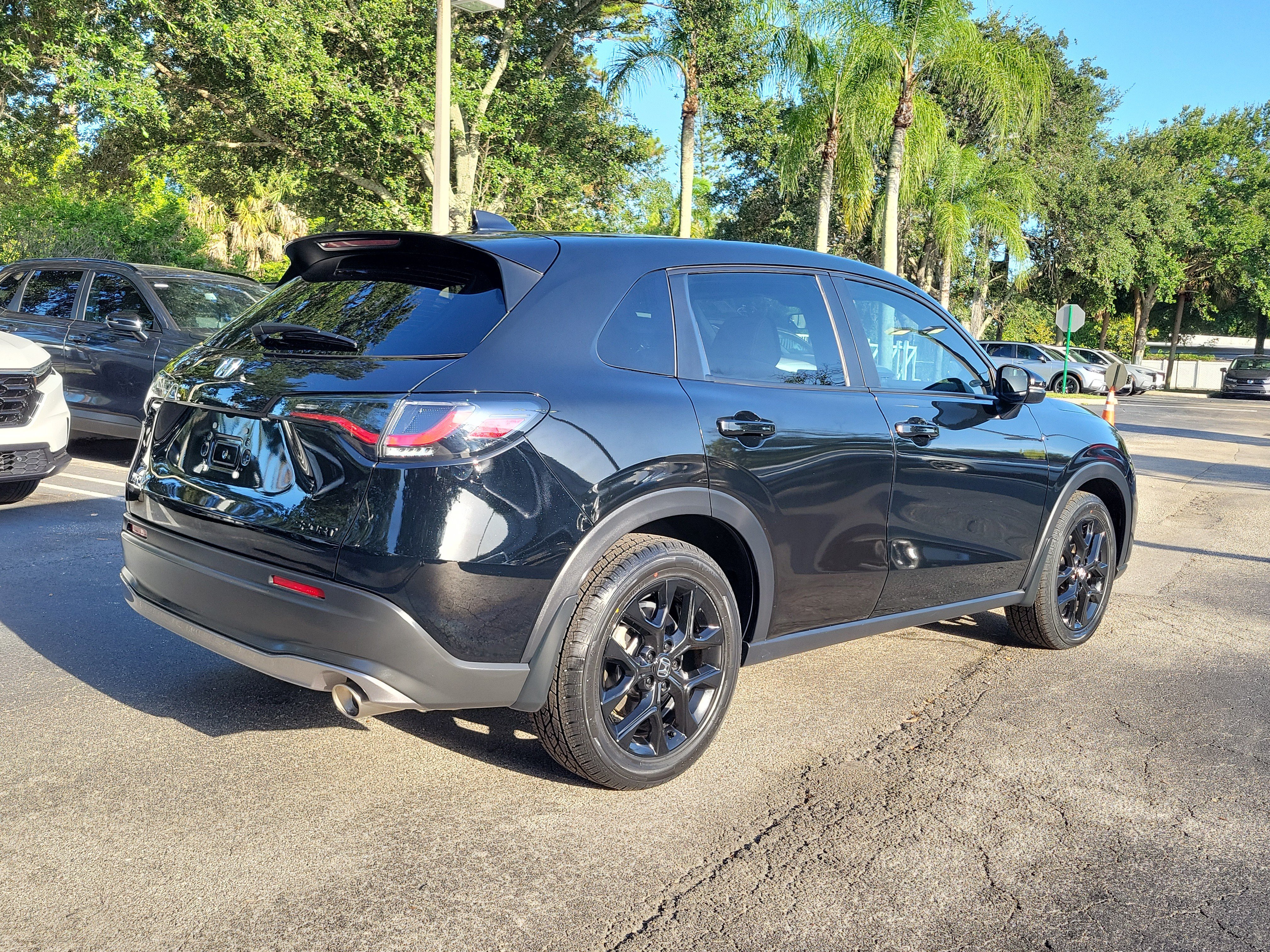 2025 Honda HR-V Sport - Photo 36