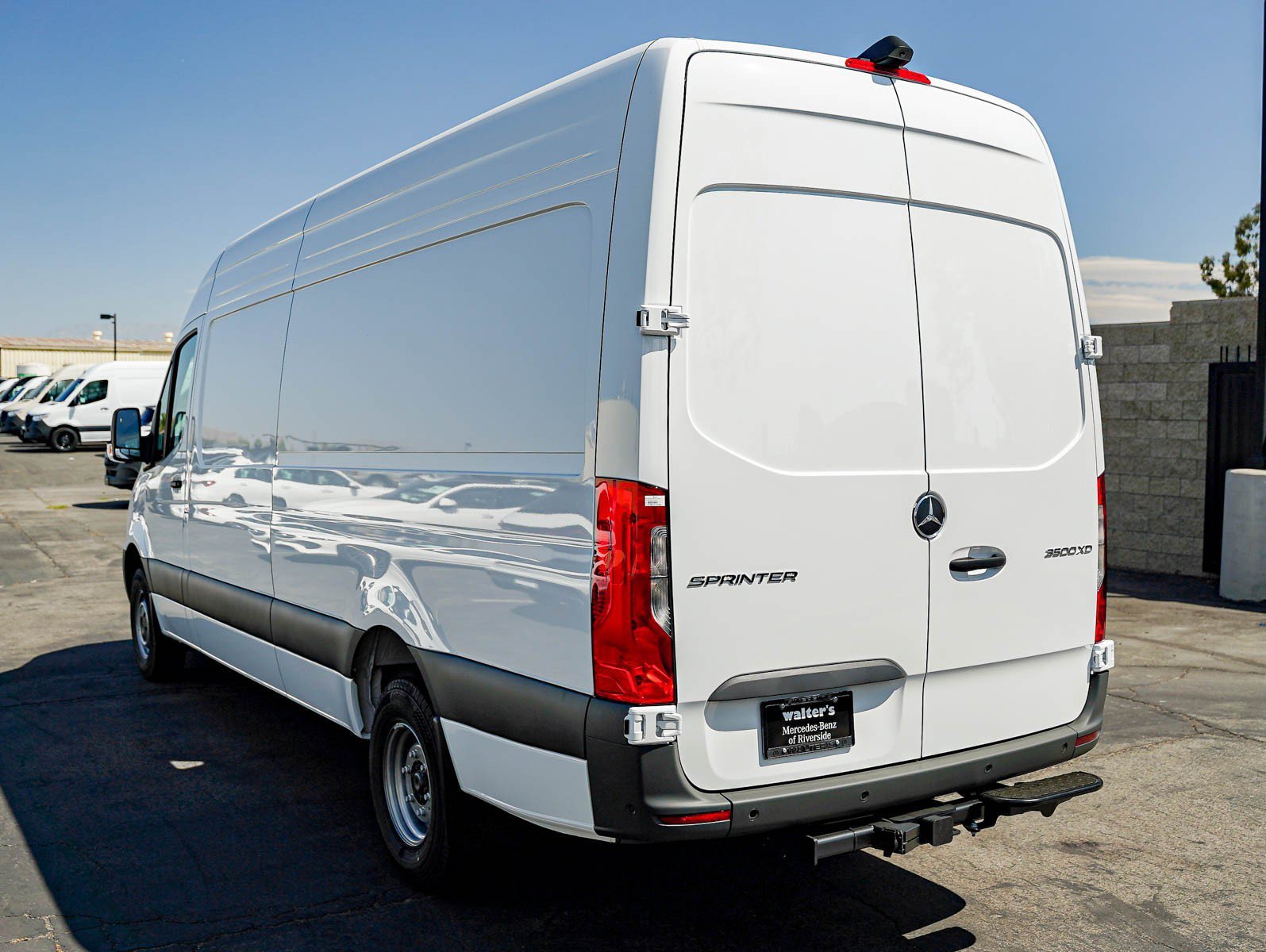 New 2026 Arctic White Mercedes-Benz 3500XD High Roof I4 Diesel HO 170 RWD image 4