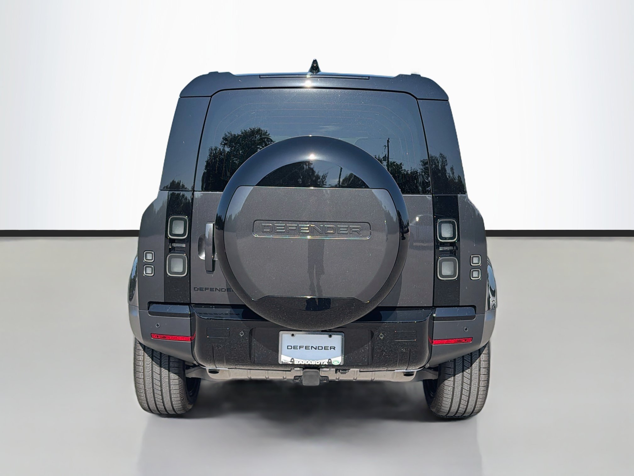 New 2026 Carpathian Grey Land Rover S image 4