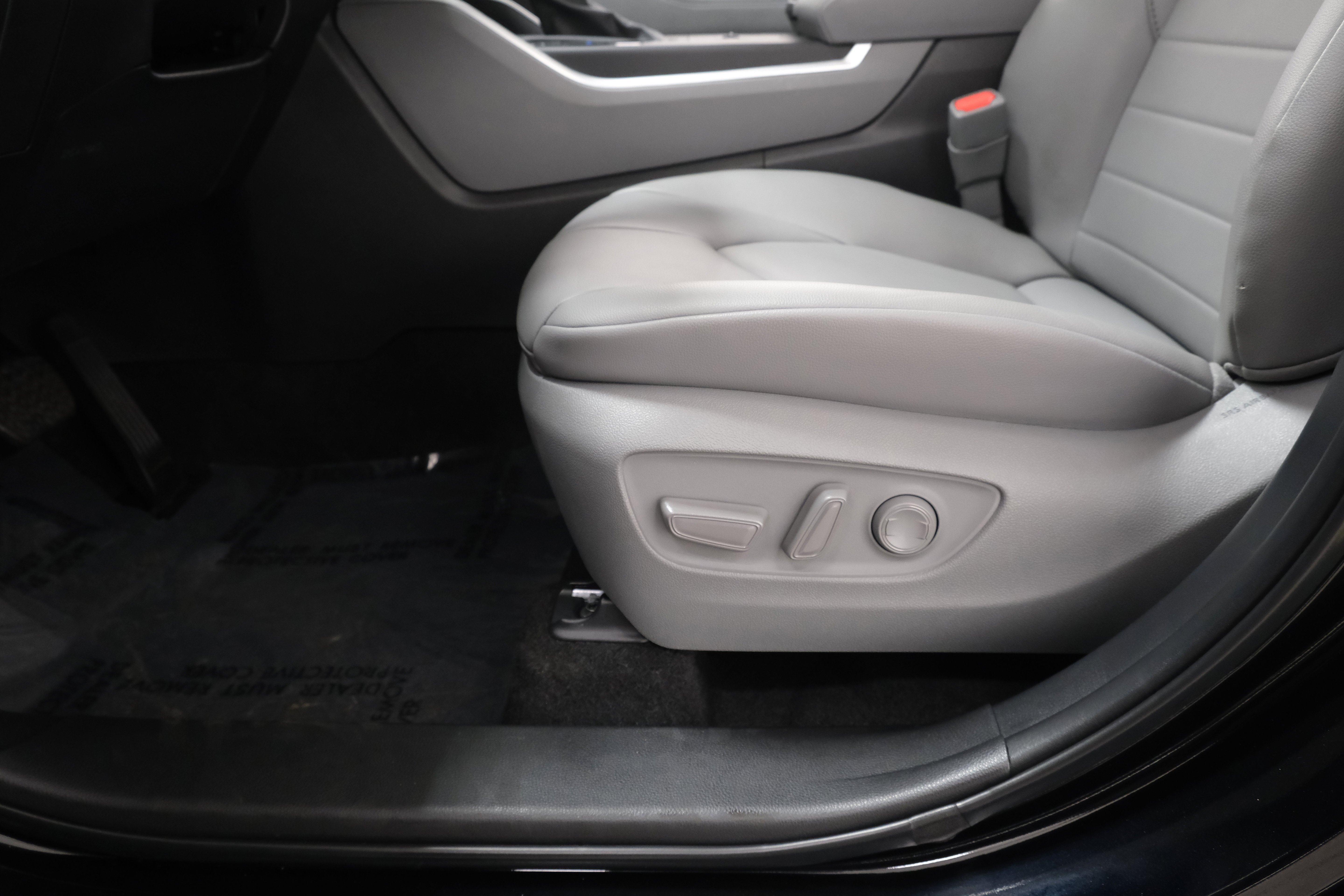 2024 Toyota Highlander XLE - Photo 31