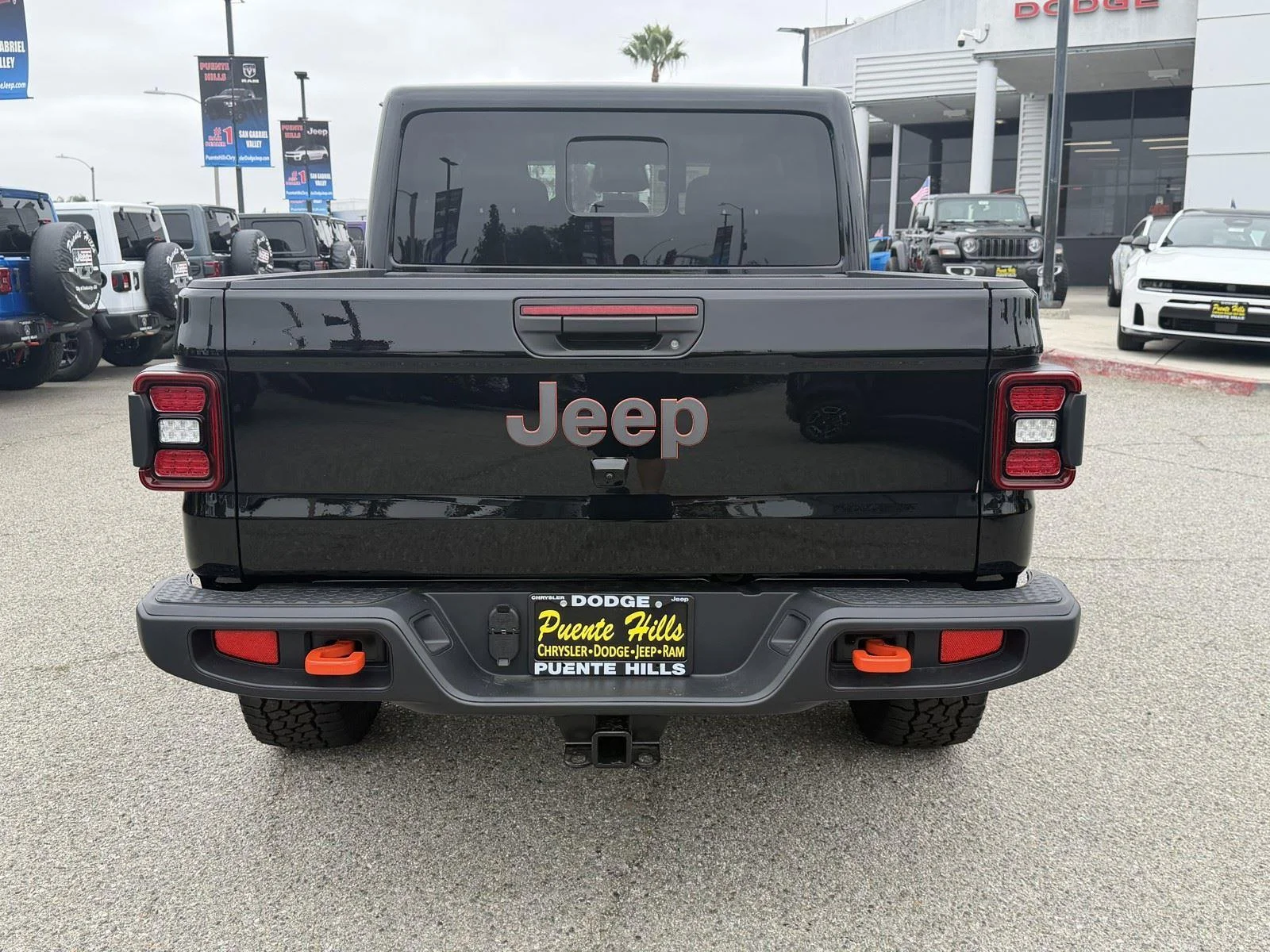 New 2026 Black Clear-Coat Exterior Paint Jeep Mojave image 5