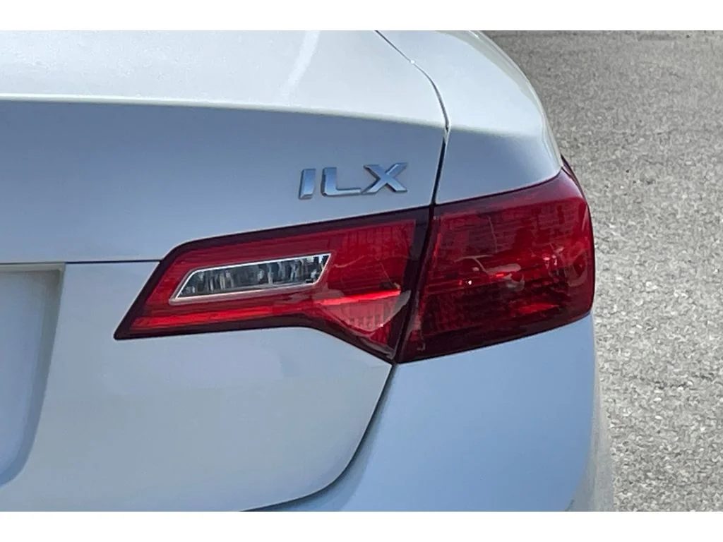 Used 2014 Bellanova White Pearl Acura 2.0L (A5) image 36