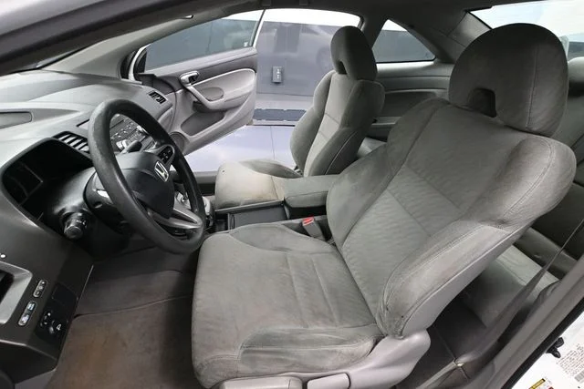 Used 2009 White Honda LX image 21