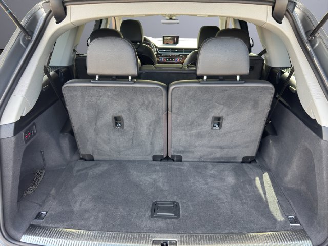 Used 2018 Gray Audi 3.0T Premium image 26
