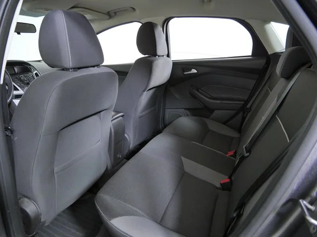 Used 2013  Ford SE image 18
