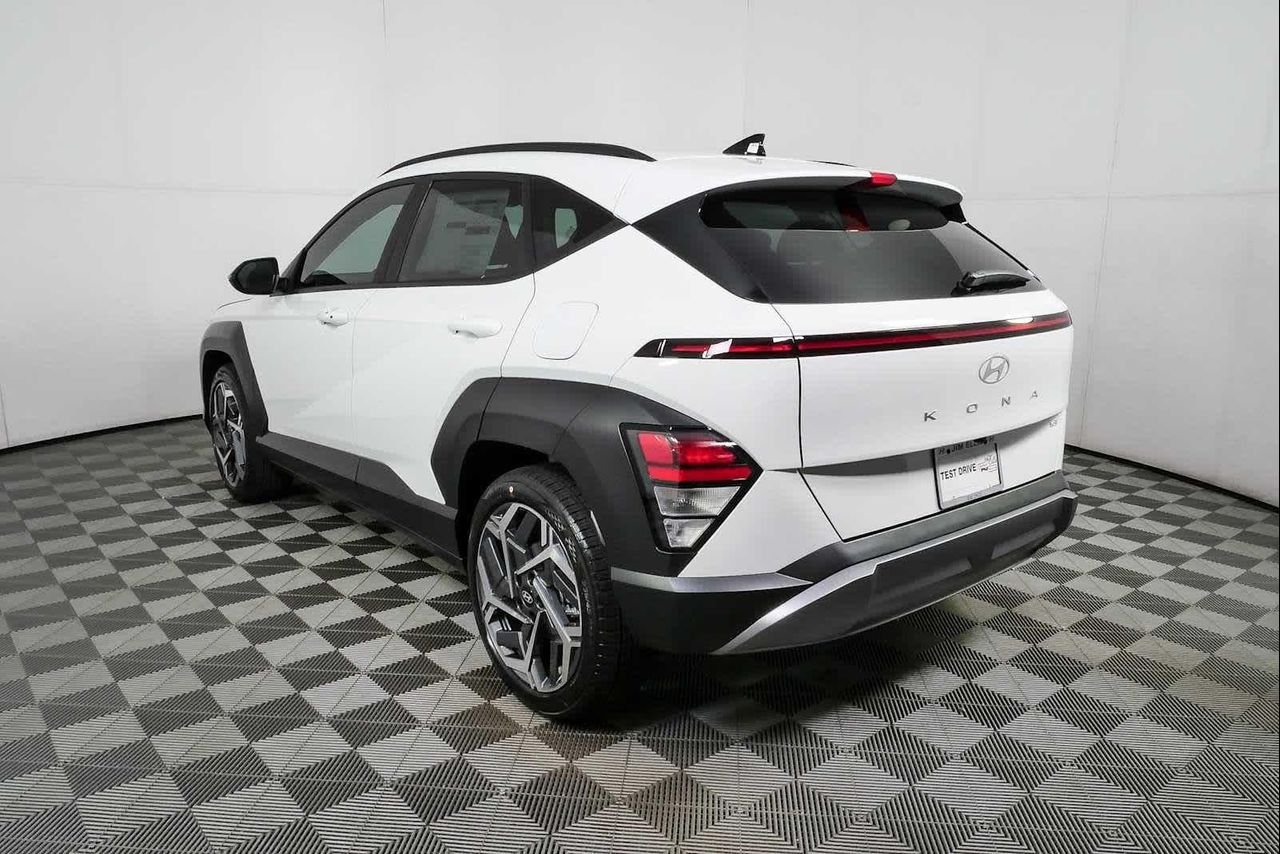 New 2026 Atlas White Hyundai SEL Premium FWD image 19