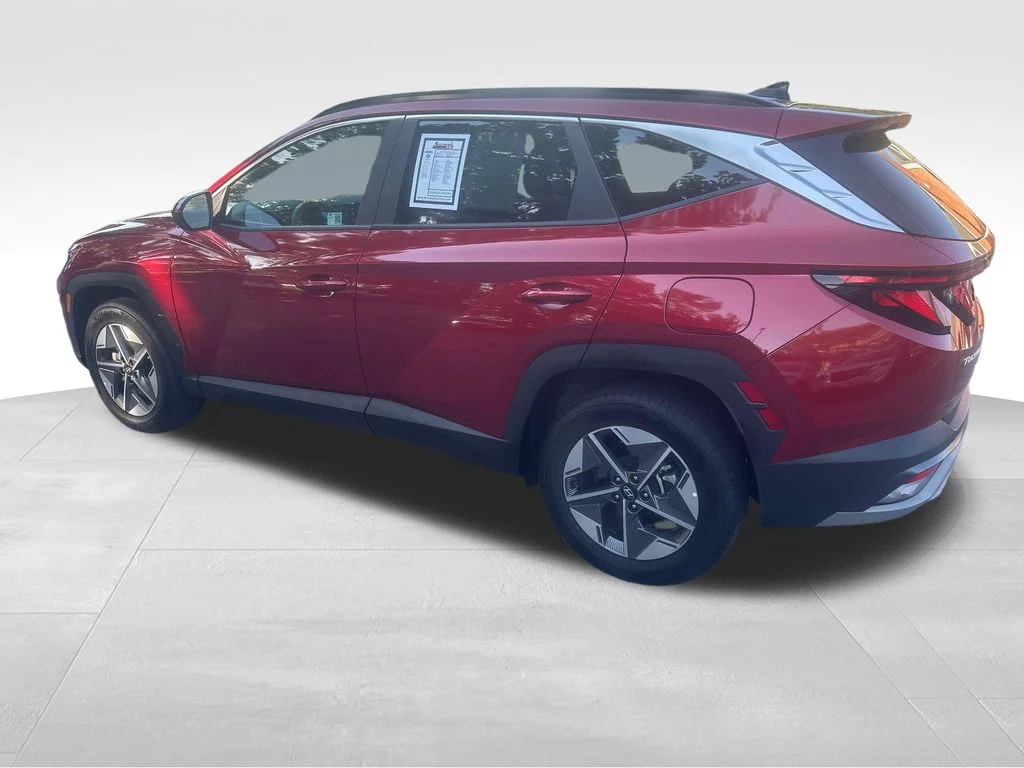 Used 2025 Red Hyundai SEL image 15