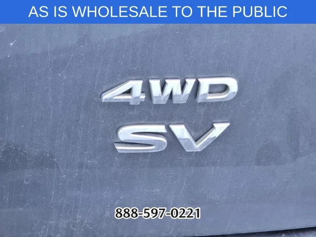 Used 2018 Gray Nissan SV image 4