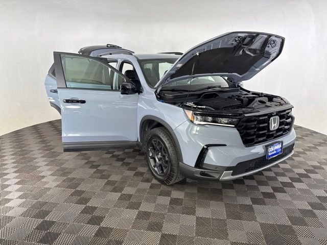 Used 2024 Gray Honda TrailSport image 16