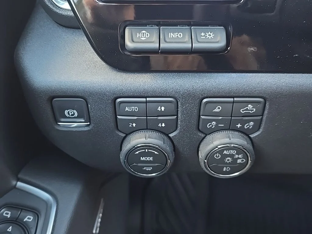 2026 Chevrolet Silverado 3500 HD LTZ - Photo 19
