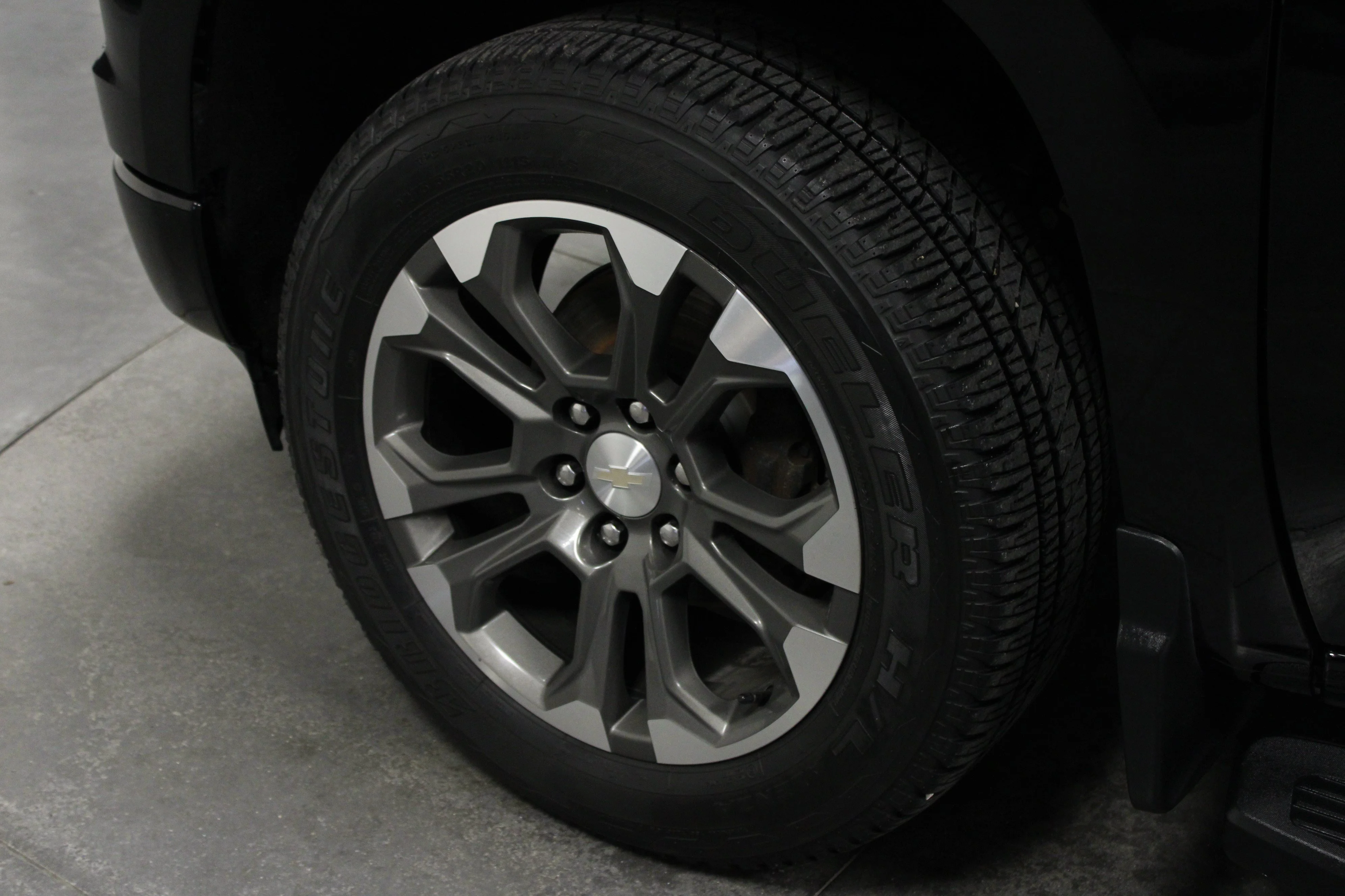 Used 2022 Black Chevrolet High Country image 10