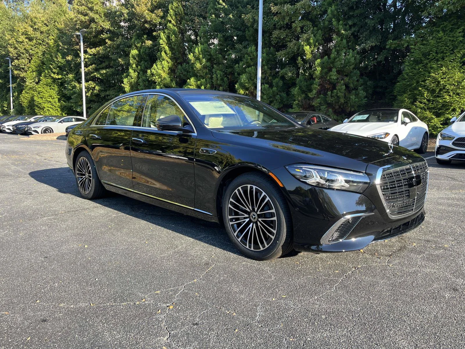 New 2027 Obsidian Black Metallic Mercedes-Benz S 580 4MATIC® Sedan image 5