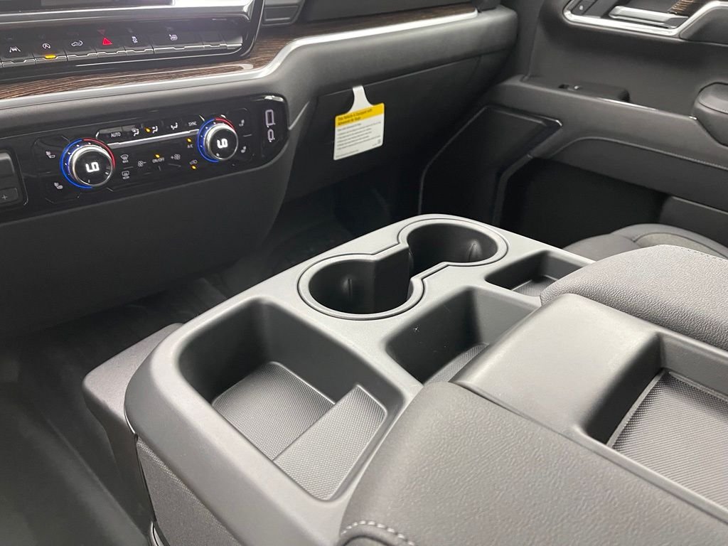 New 2026 Sterling Metallic GMC Elevation image 28