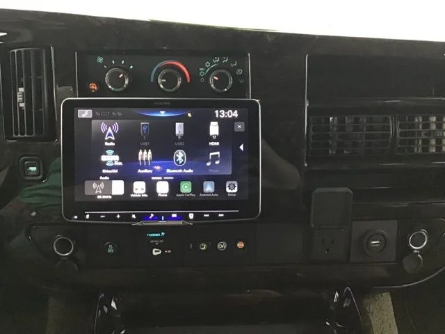 Used 2023 Red Chevrolet Explorer Limited SE image 29