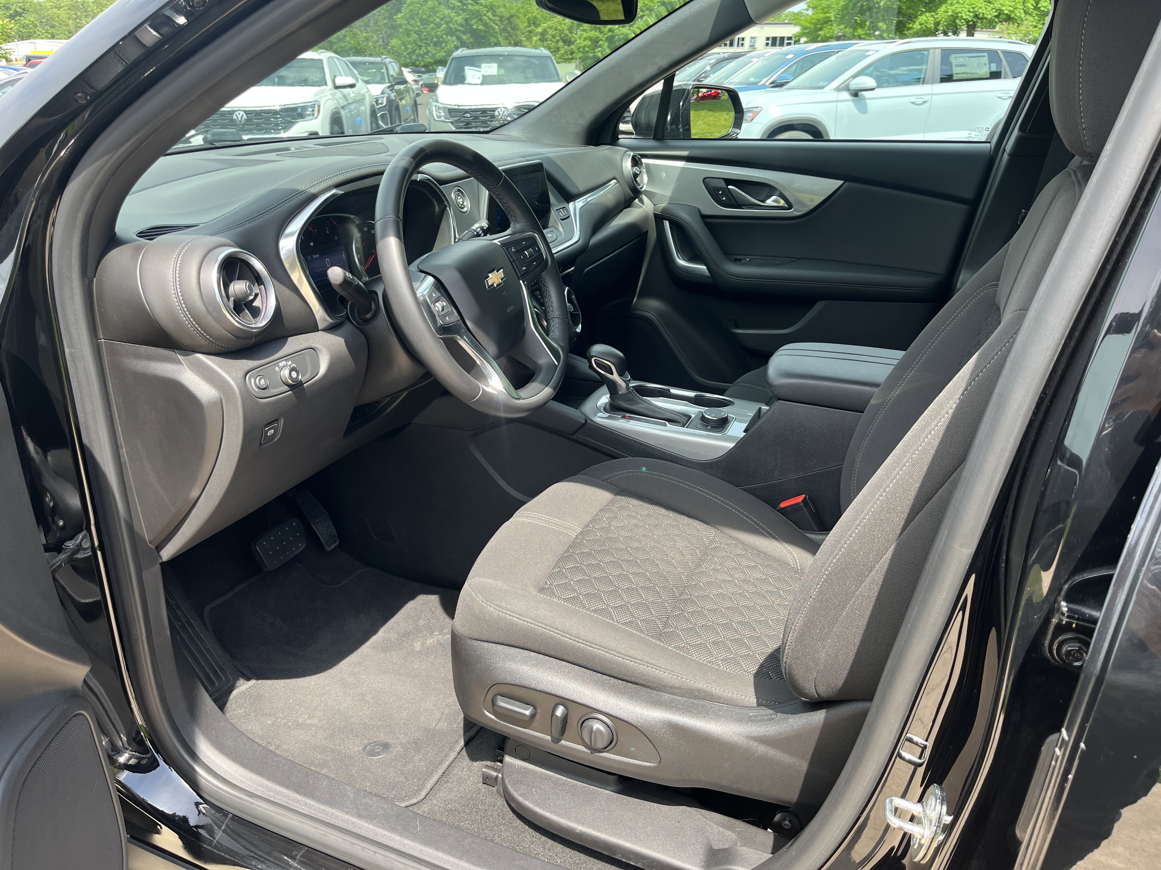 Used 2019 Black Chevrolet 2LT image 17