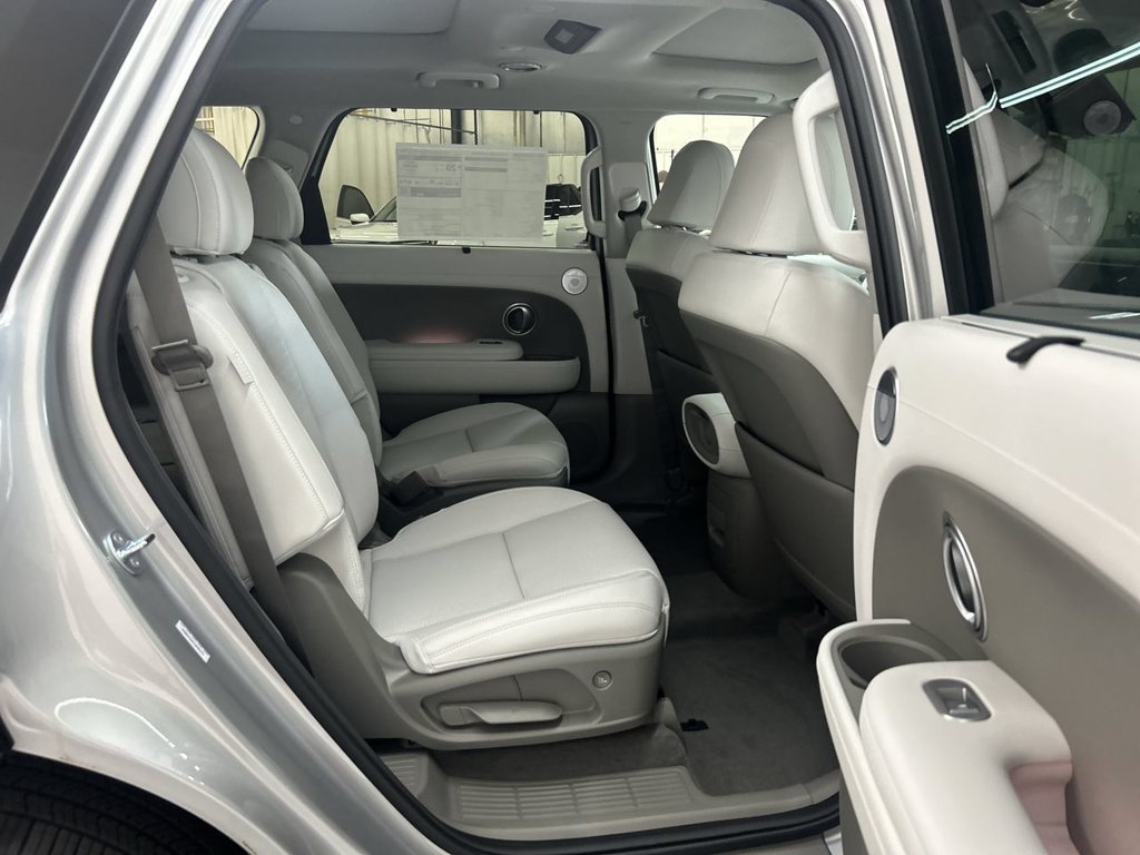 New 2026 Silver Metallic Hyundai Limited AWD image 15