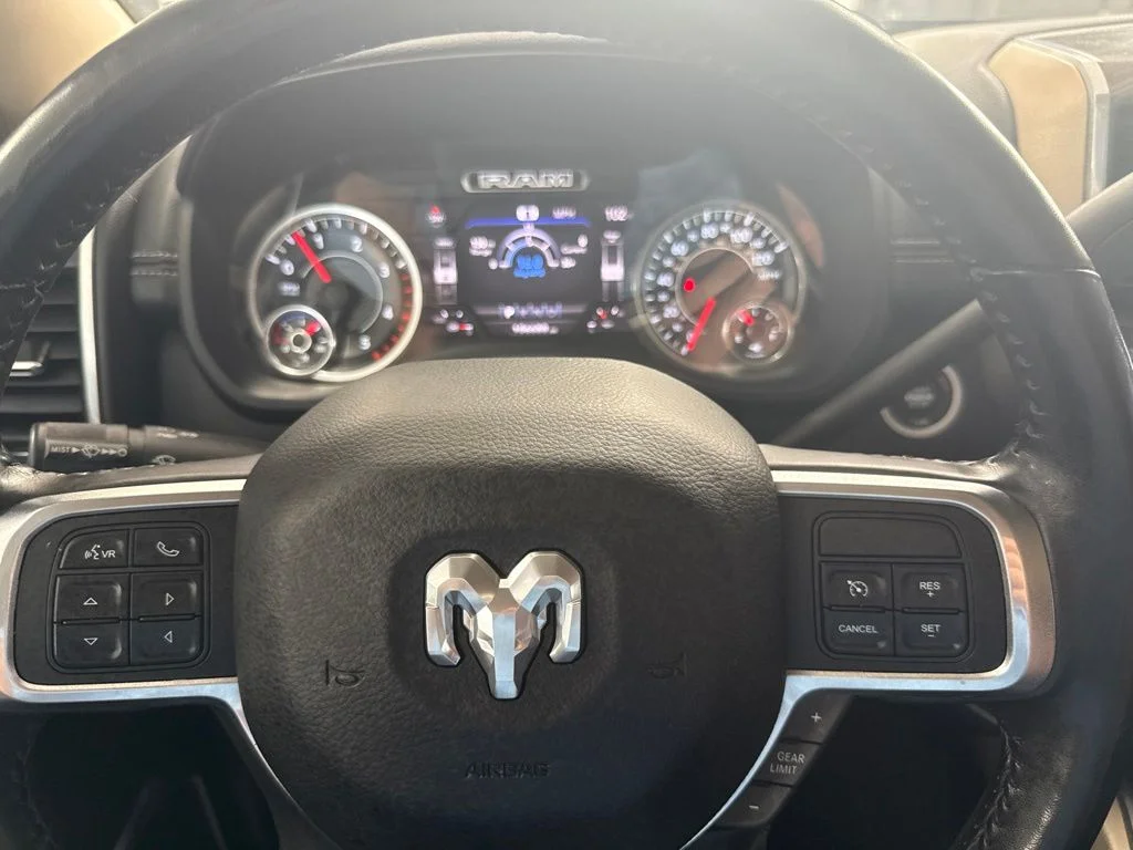 Used 2019 Blue Ram Laramie image 21