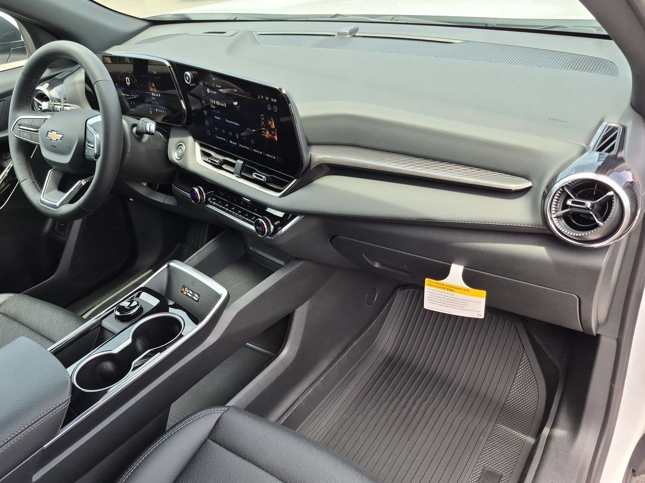 2027 Chevrolet Equinox LT - Photo 29