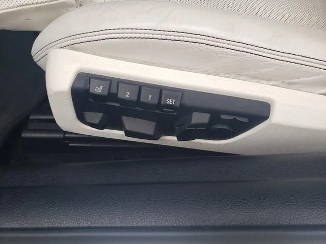 Used 2015 White BMW 650i image 17
