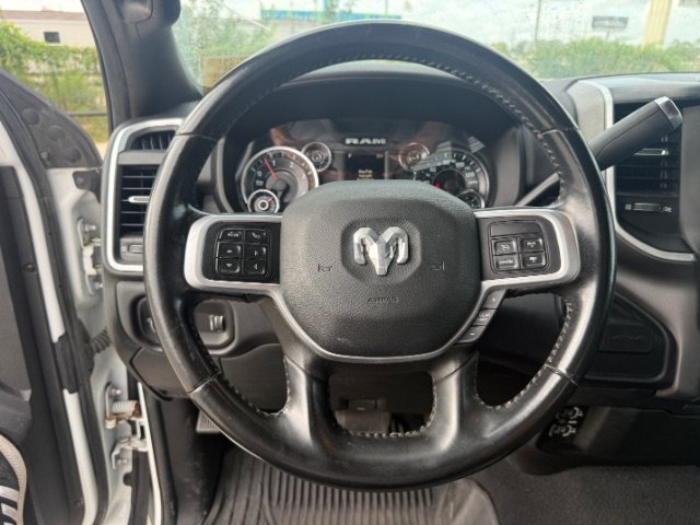Used 2022 Bright White Clearcoat Ram Big Horn image 18