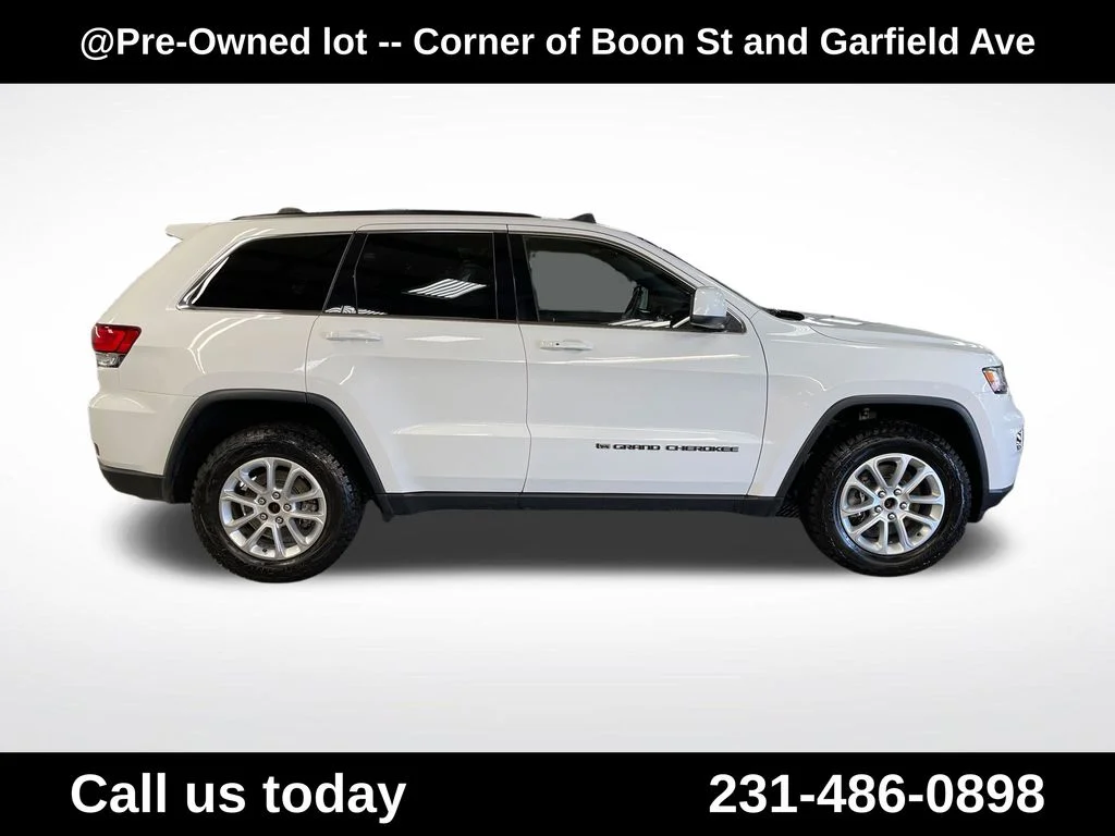 Used 2022 White Jeep Laredo X image 6