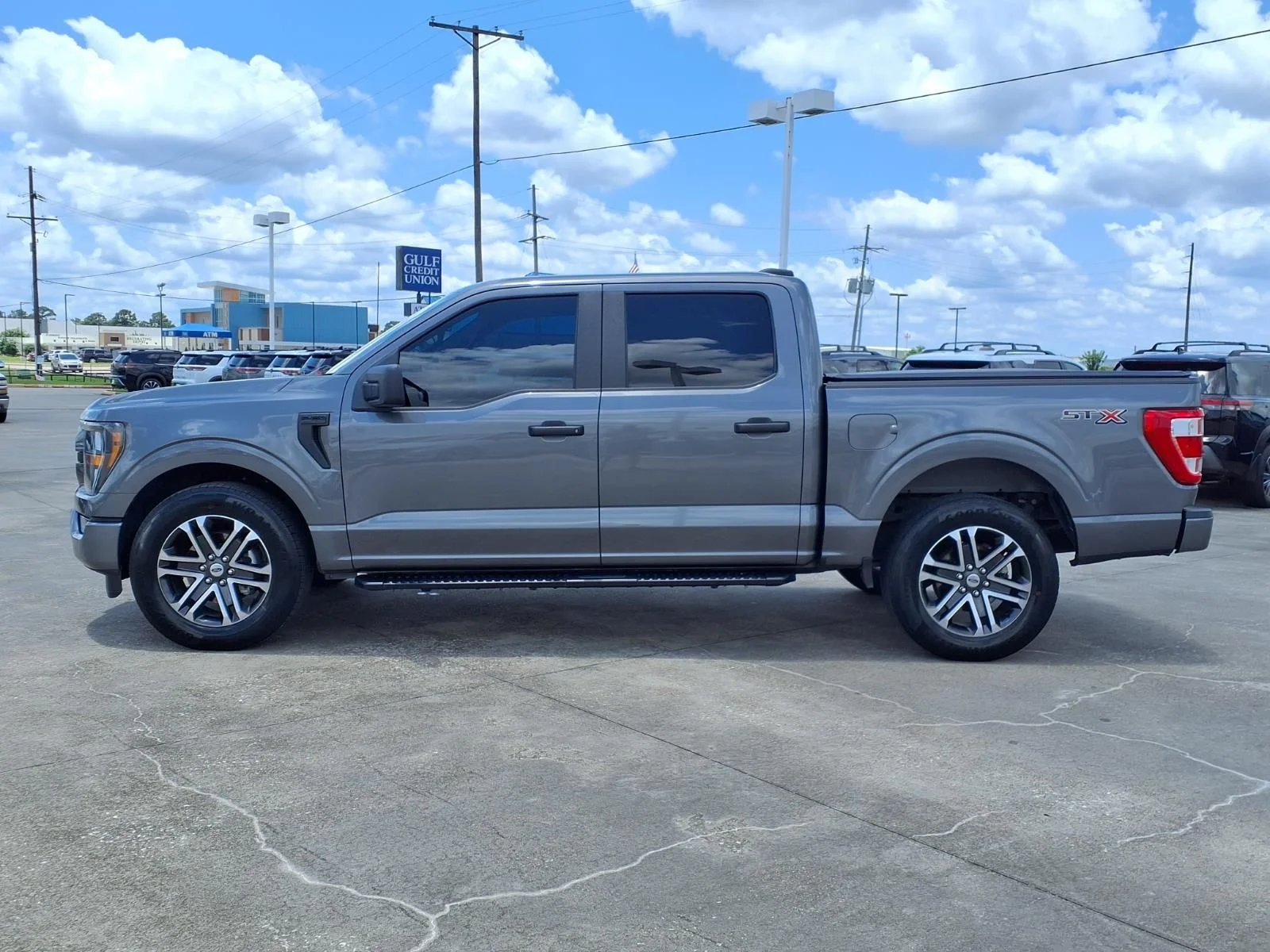 Used 2023 Gray Ford XL image 8