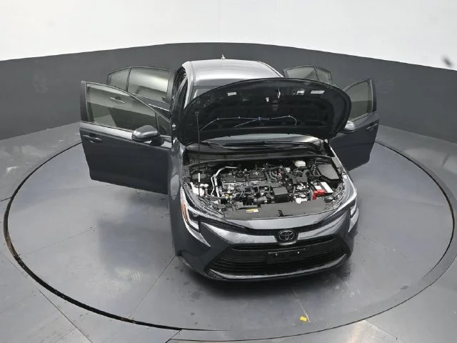 Used 2026  Toyota LE image 40