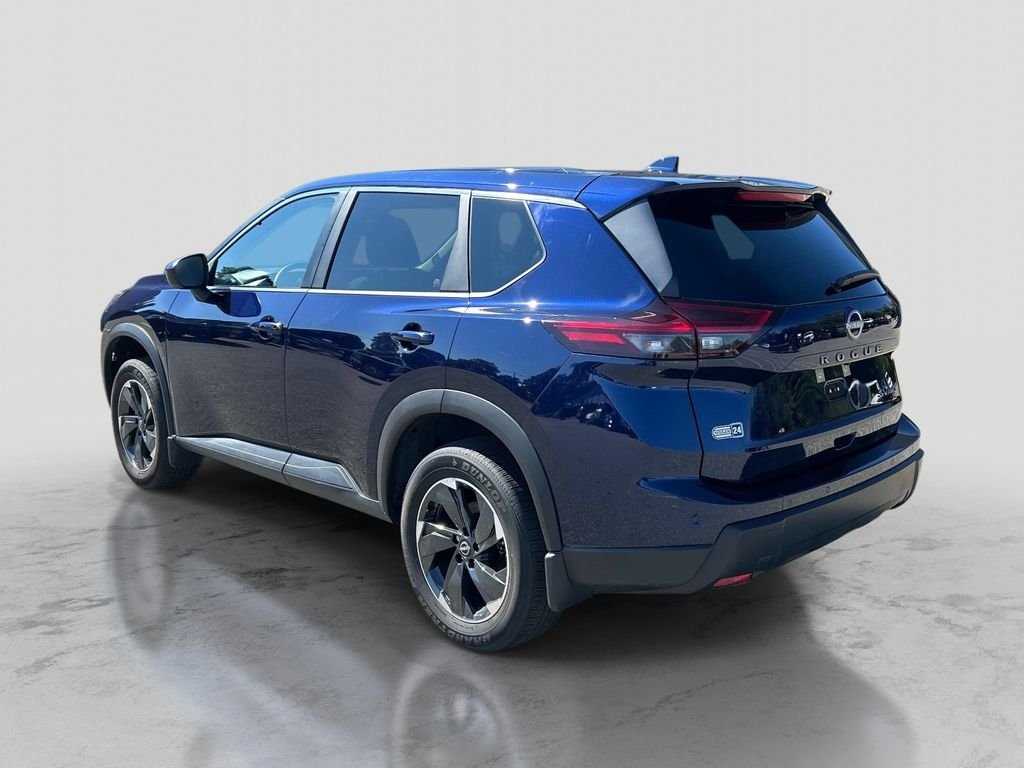 Used 2024 Blue Nissan SV image 3