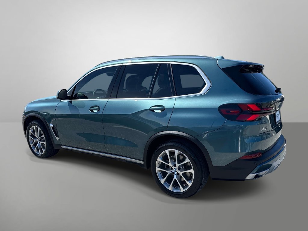 Used 2024 Blue BMW xDrive40i image 28
