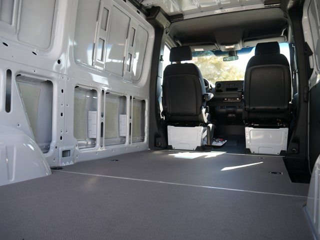 New 2026 Arctic White Mercedes-Benz Cargo 144 WB image 43