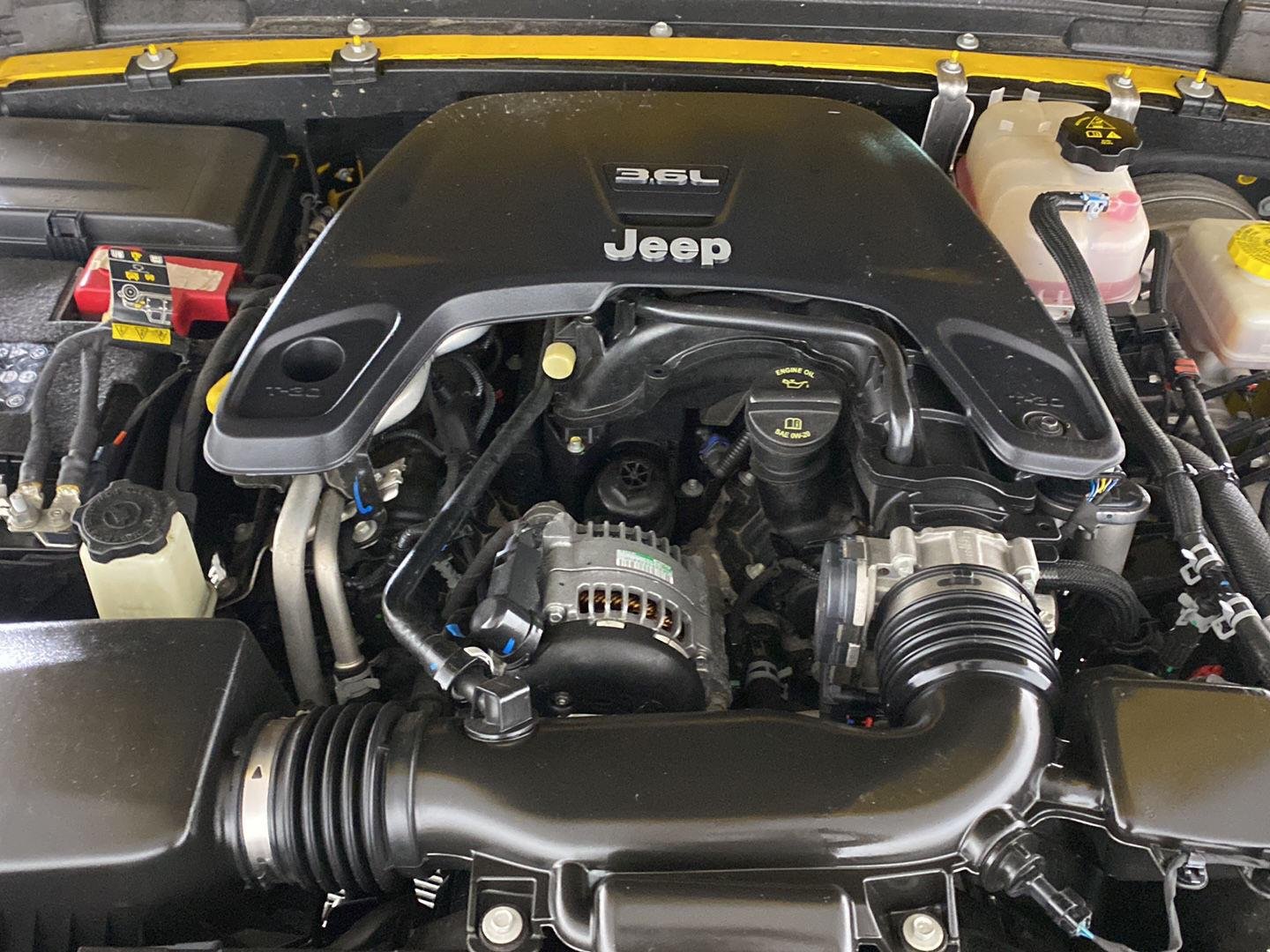 Used 2019 Hellayella Clearcoat Jeep Sport S image 15