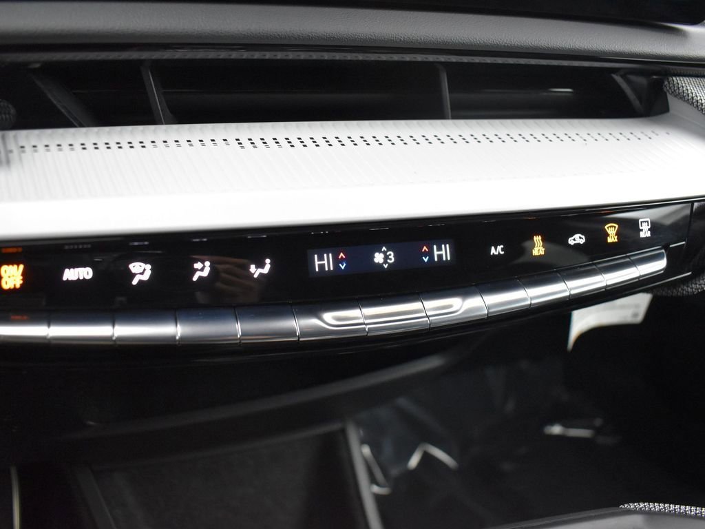 2025 CADILLAC OPTIQ - Image 23