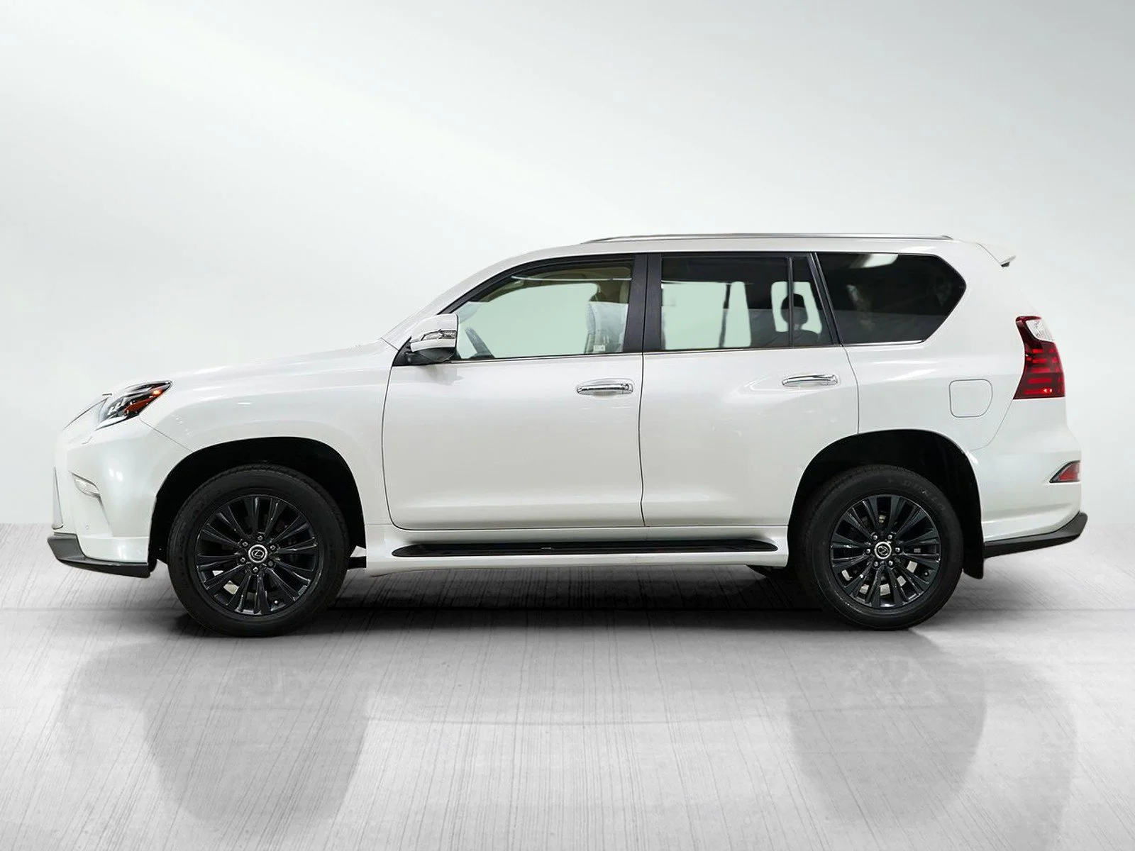 Used 2022 Lexus GX PREMIUM with VIN JTJAM7BX6N5328672 for sale in Roseville, Minnesota