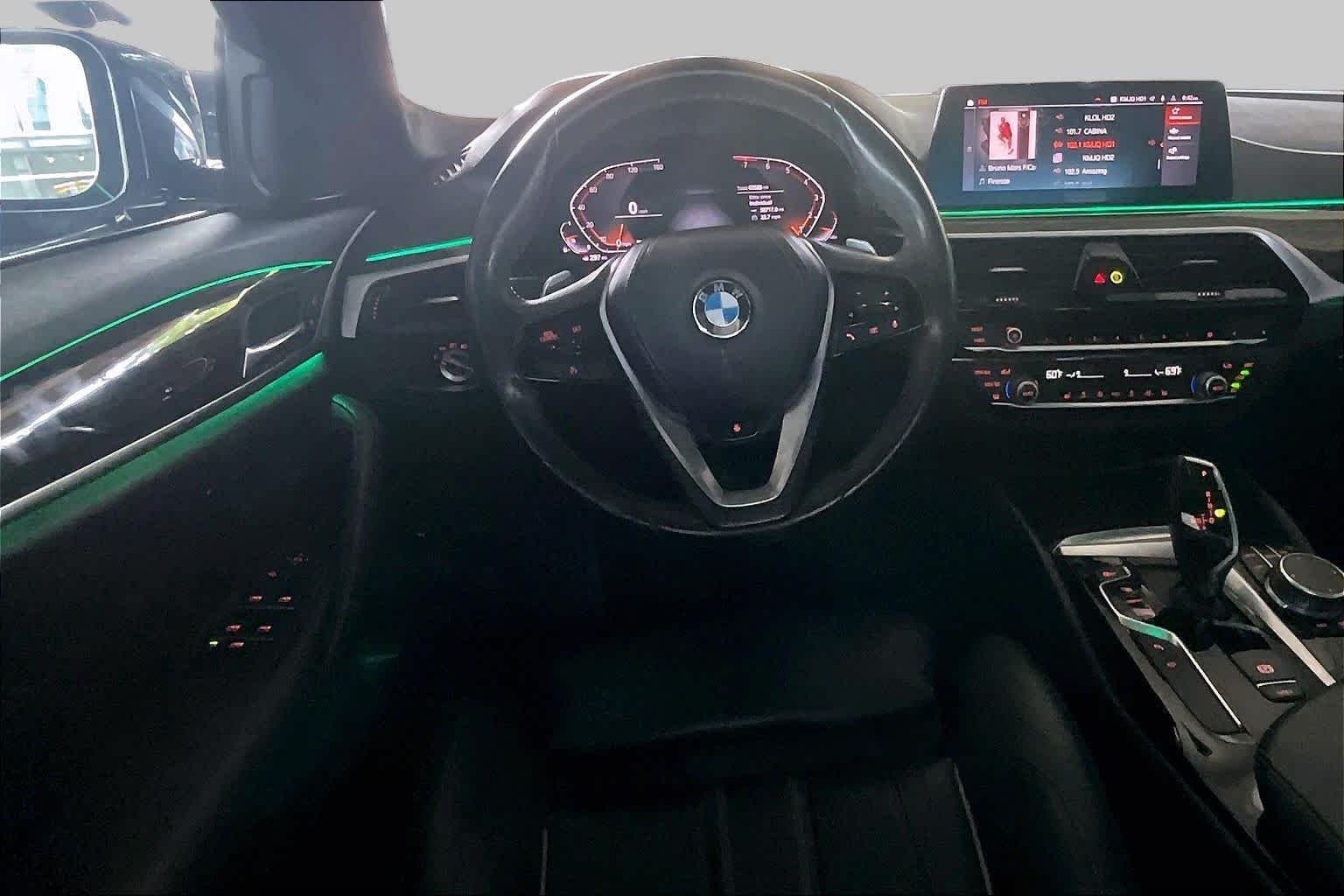 Used 2020 Dark Graphite Metallic BMW 540i image 5