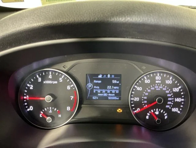 Used 2017 Red Kia EX image 17