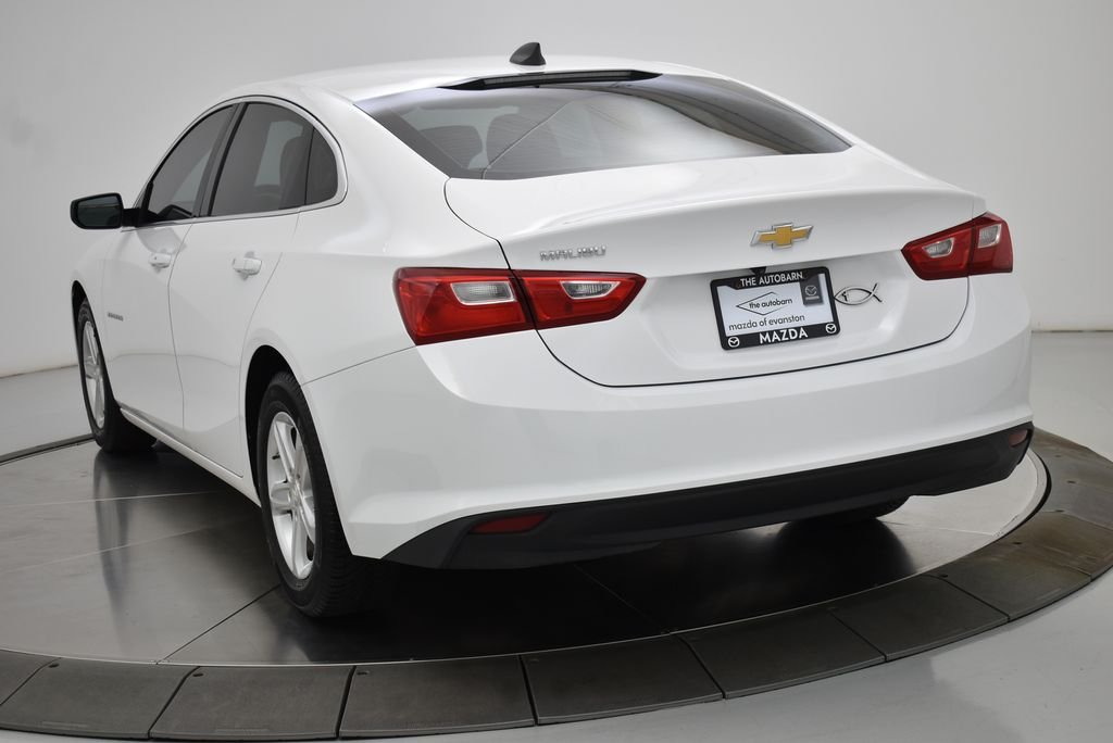 Used 2019 Summit White Chevrolet LS image 18