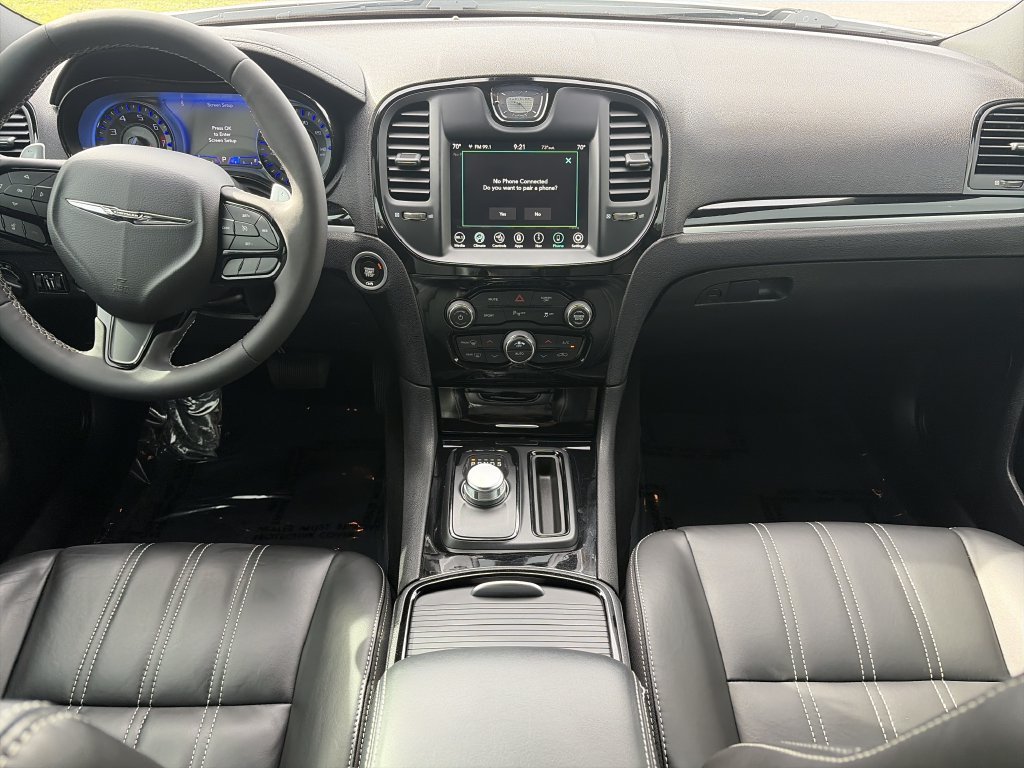 Used 2023 White Chrysler S image 13