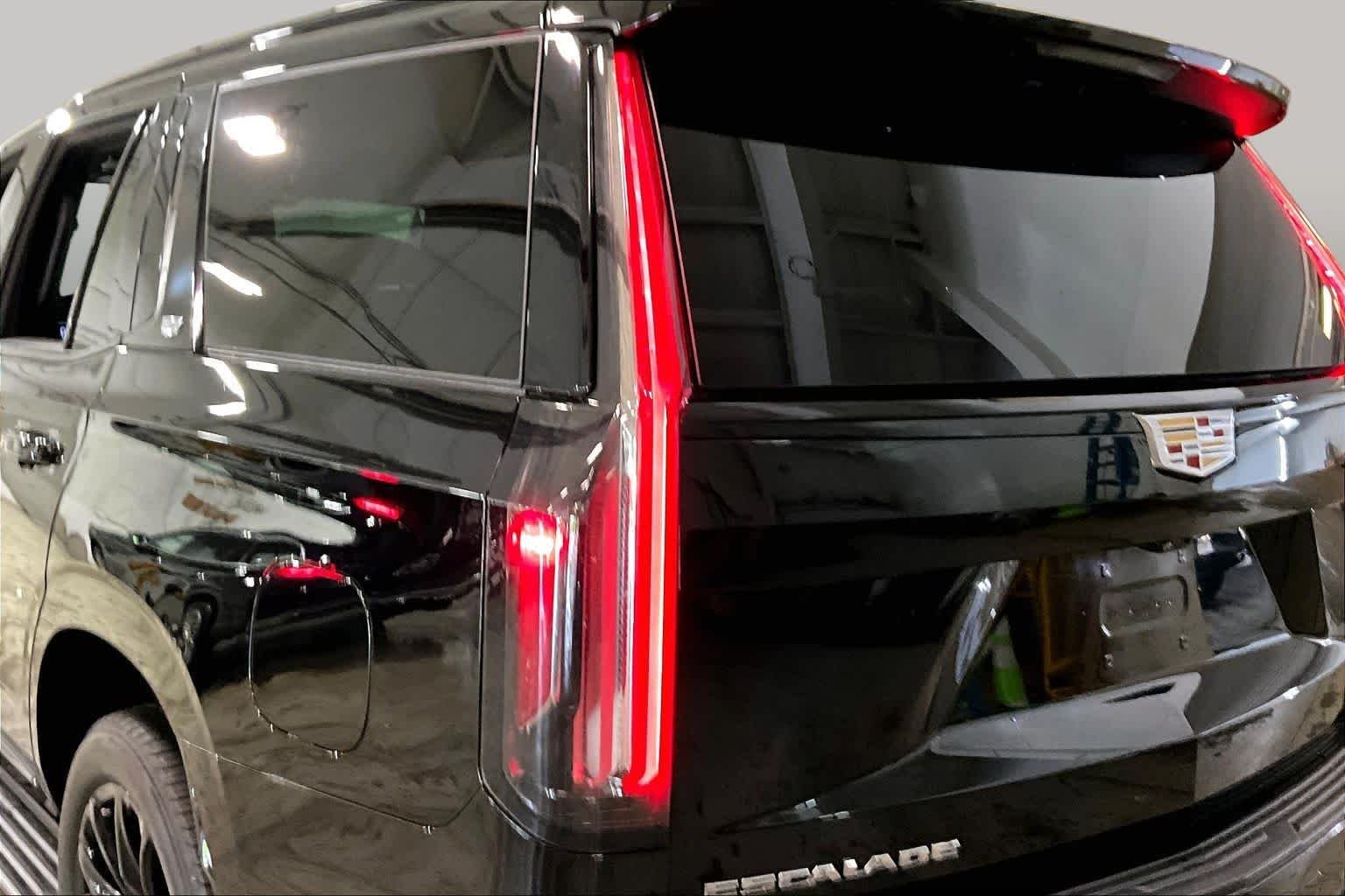 Used 2022 Black Raven Cadillac Sport Platinum image 28