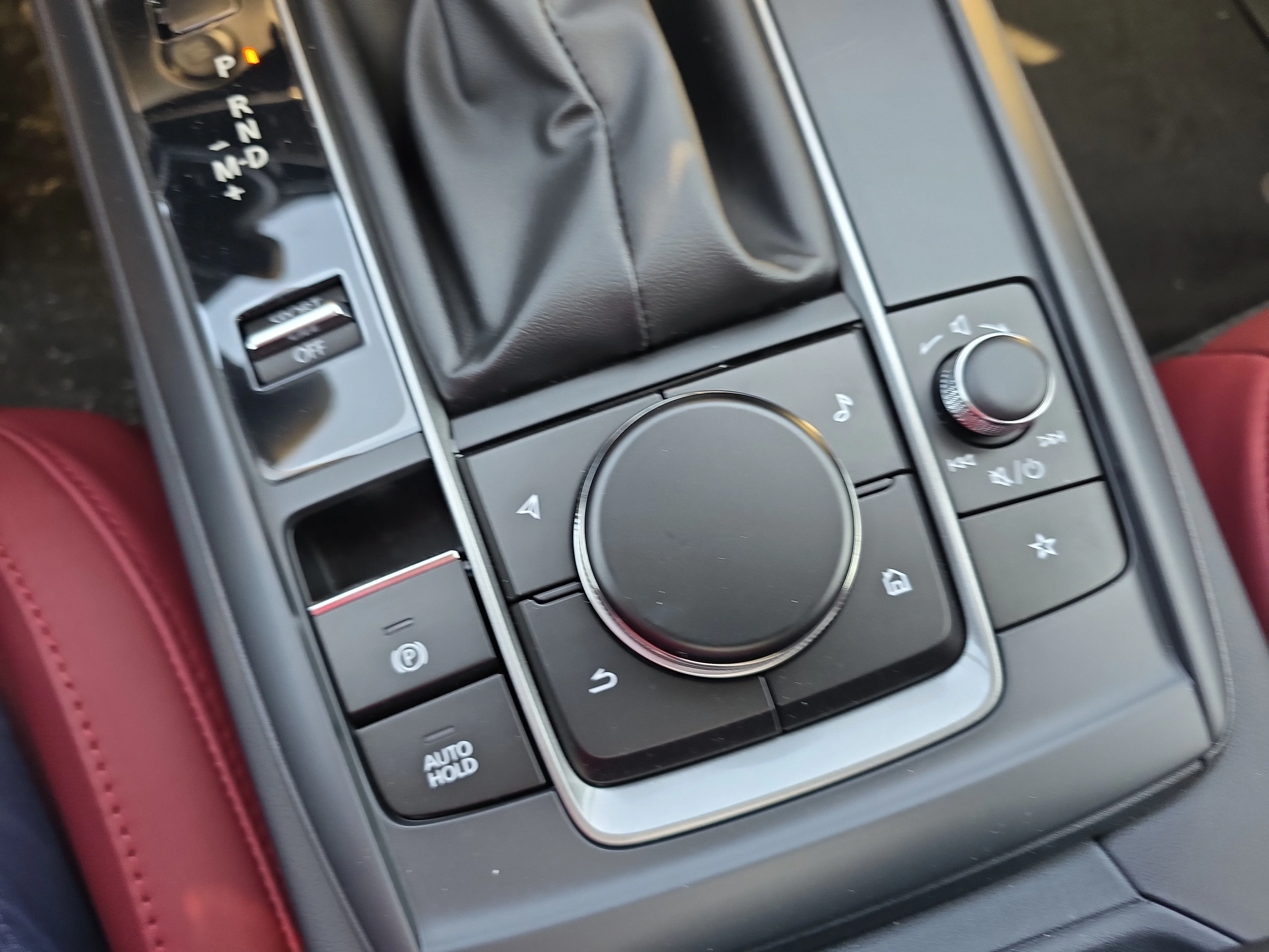 2026 Mazda CX-30 Carbon Edition - Photo 29