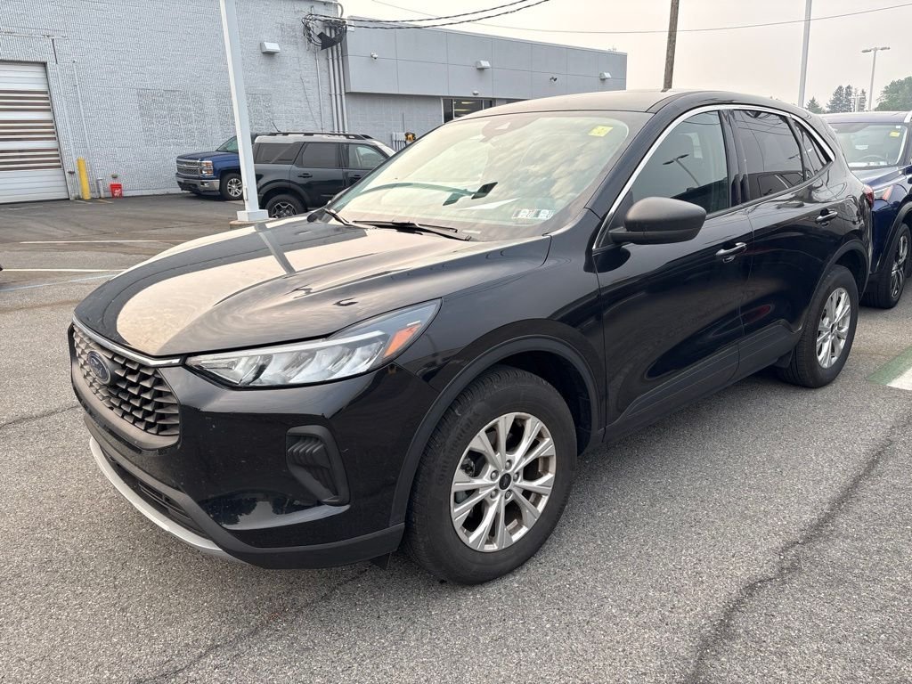 Used 2024 Black Ford Active image 3