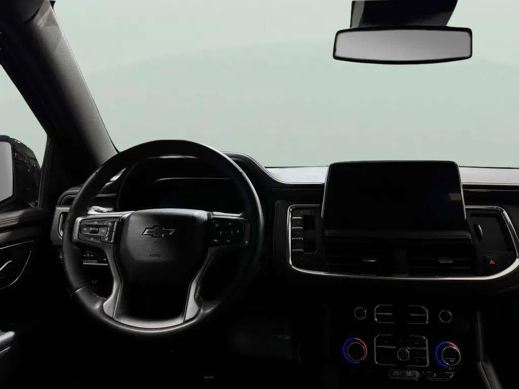 2024 Chevrolet Suburban RST - Photo 10