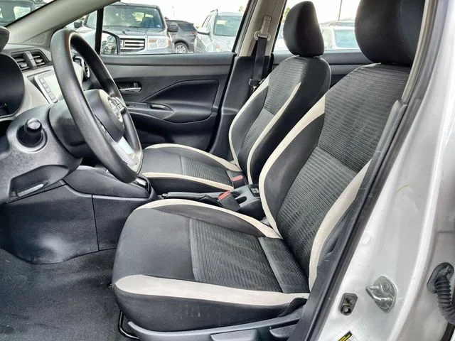 Used 2022 White Nissan 1.6 SV image 15